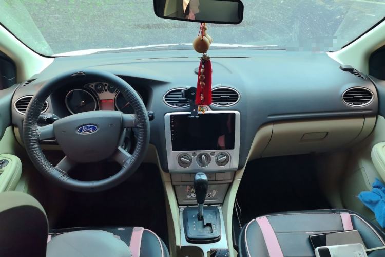 Used Ford Focus 2011 Hatchback 1.8L Automatic Fashion Edition