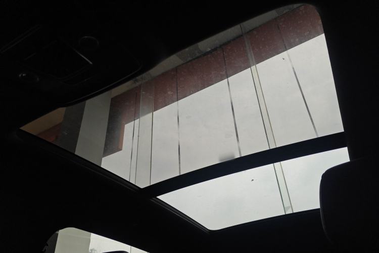 Used BYD Song L DM-i 2025 Intelligent Driving Version 160 km Beyond-Range Type Headliner