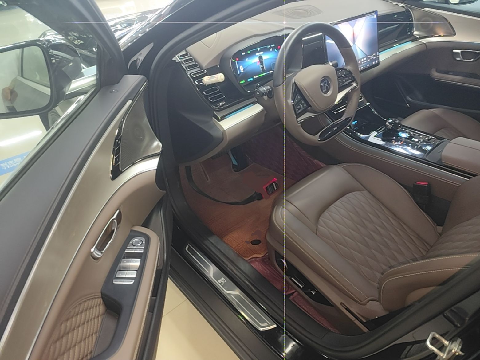 BYD Han 2024 EV Glory Edition 506KM Front-Wheel-Drive Premium Model — снимка 18