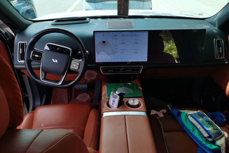 Used Li Auto L6 2024 Pro Model Center Console