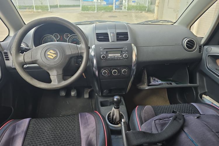 Used Suzuki SX4 2013 1.6L Manual CoolRide Model