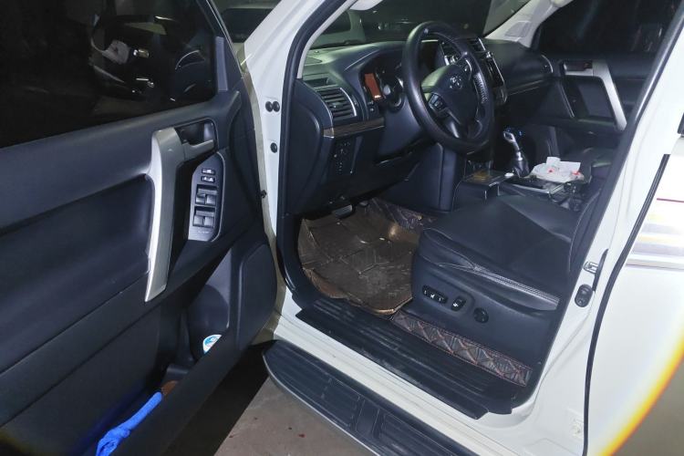 Used Toyota Prado 2018 3.5L Automatic TX-L Driver Seat