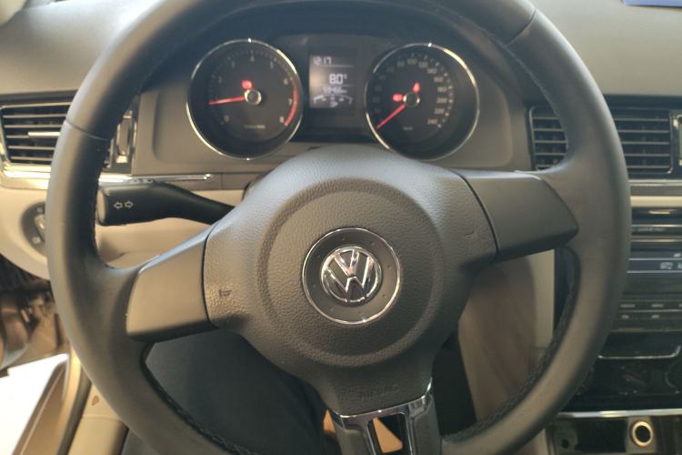 Used Volkswagen Bora 2014 1.6L Manual Fashion Edition
