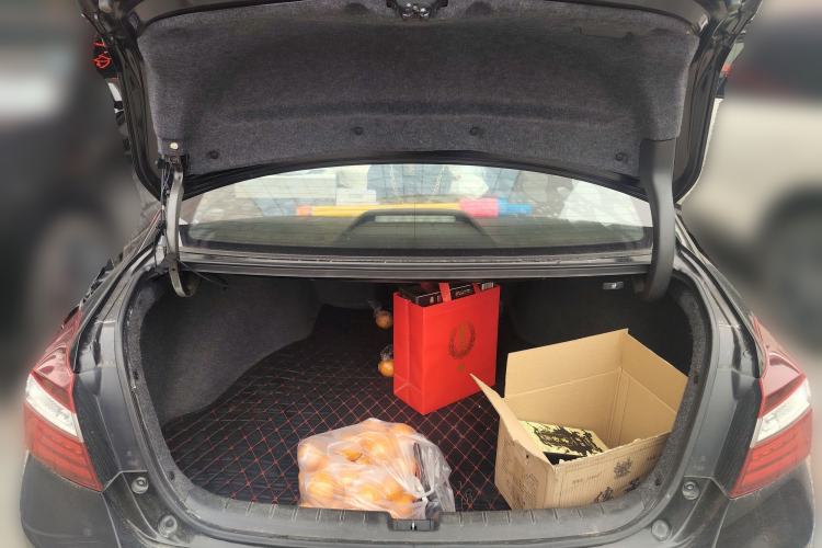 Used Honda Accord 2016 2.0L Comfort Edition Trunk