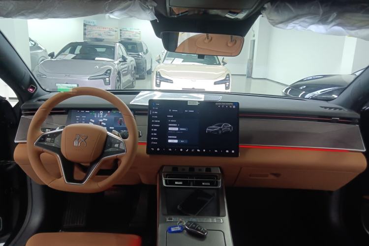 Used BYD Han L 2025 DM-i 200km LiDAR Flagship Model Center Console