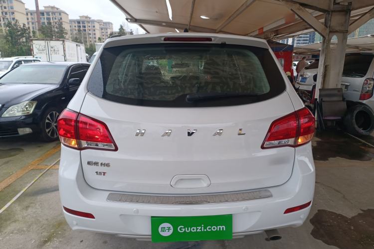 Used Haval H6 2016 Upgraded Model 1.5T Manual Two-Wheel Drive Value Edition
