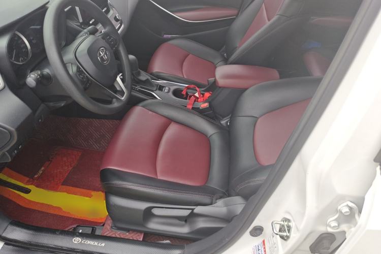 Used Toyota Corolla 2021 Dual-Motor 1.8L E-CVT Elite Edition Left Front Seat