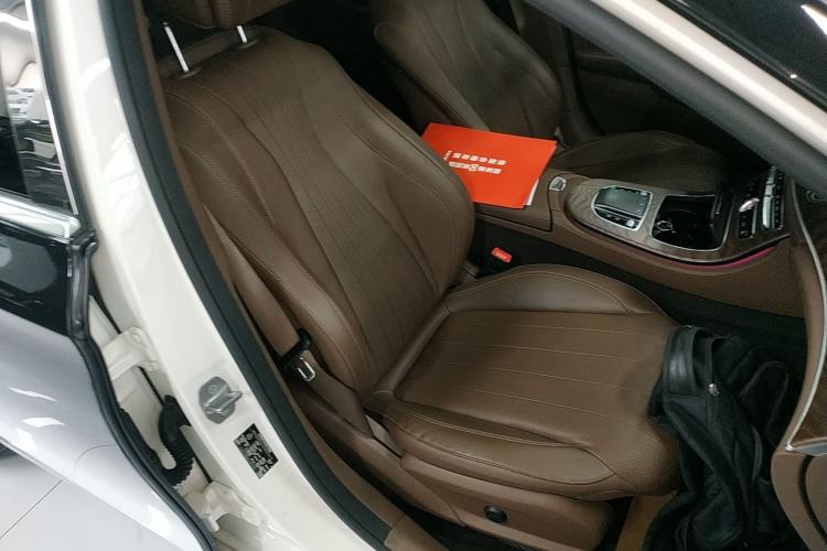 Used Mercedes-Benz E-Class 2019 E 300 L Luxury Model
