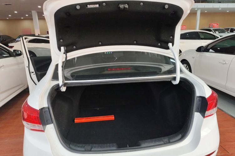 Used Changan Alsvin 2019 1.5L DCT Comfort Model China VI Standard