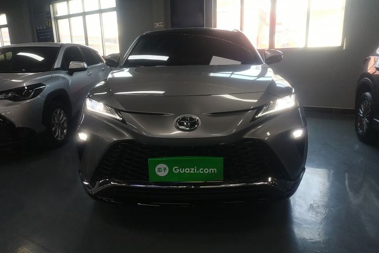 Used Toyota Venza 2023 2.0L CVT Two-Wheel Drive Luxury Edition Front