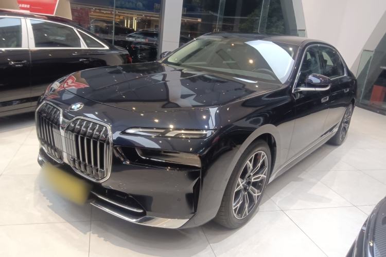 Used BMW 7 Series 2023 735Li Luxury Package