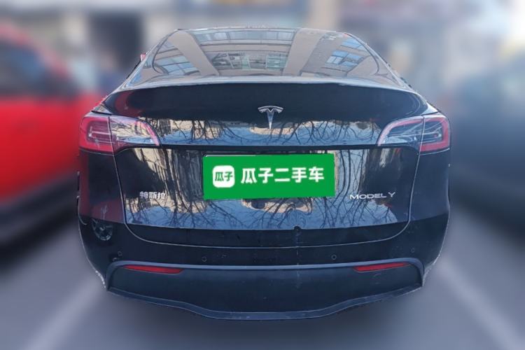 Used Tesla Model Y 2023 Long-Range All-Wheel-Drive Version