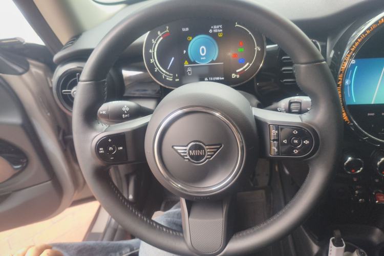 Used MINI 2023 Updated 1.5T COOPER Artist Steering Wheel