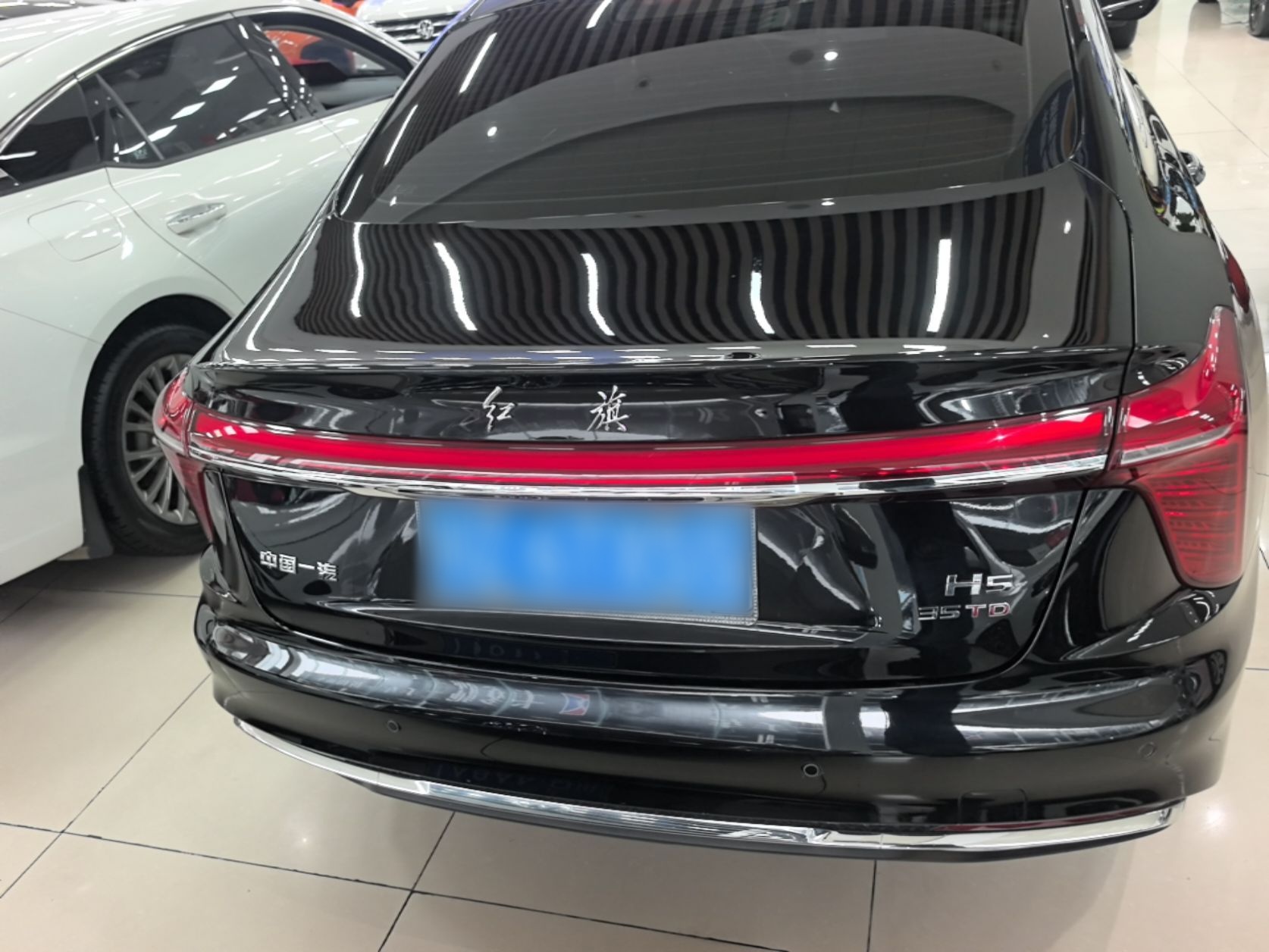 Hongqi H5 2024 1.5T DCT Smart Connect Flagship Edition - Chinese Trim Yun — снимка 5
