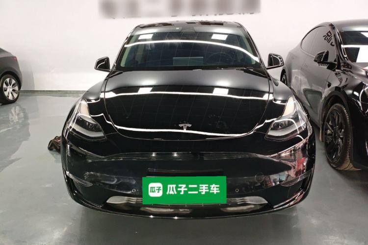 Used Tesla Model Y 2023 Long-Range All-Wheel-Drive Version
