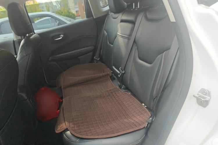 Used Jeep Compass 2017 200T Automatic Family Edition
