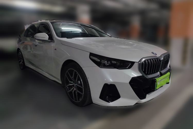 Used BMW i5 2024 eDrive 35L Luxury Model with M Sport Package