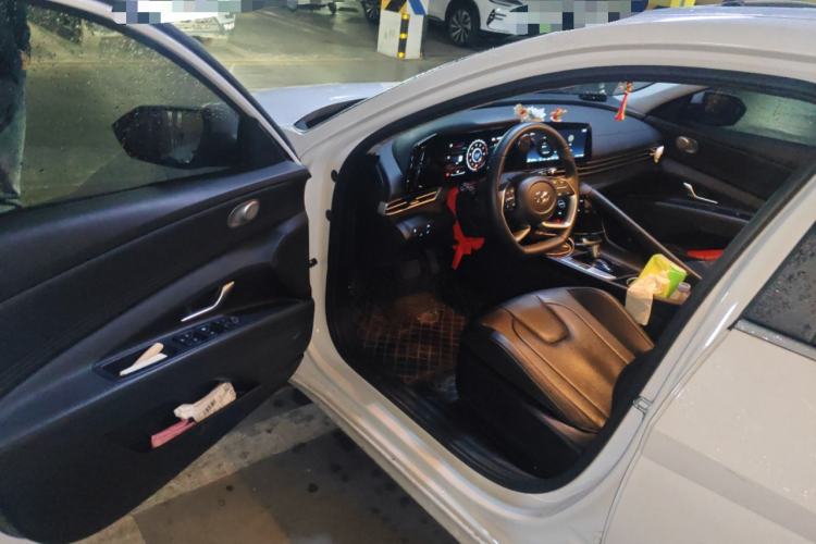 Used Hyundai Elantra 2022 1.5L CVT LUX Prestige Edition