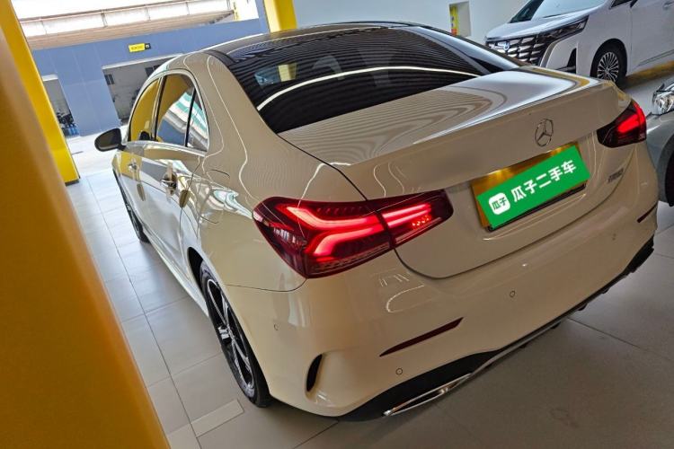 Used Mercedes-Benz A-Class 2022 Revised Version A 200 L Sport Sedan Fashionable Style
