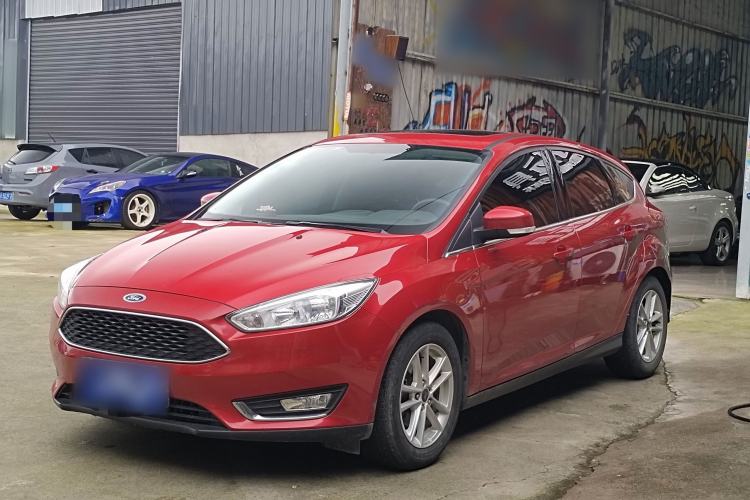 Used Ford Focus 2015 Hatchback EcoBoost 180 Automatic Elite Model Guazi used car, China used car export, Used car for sale, Used cars, Cheapest cars for sale