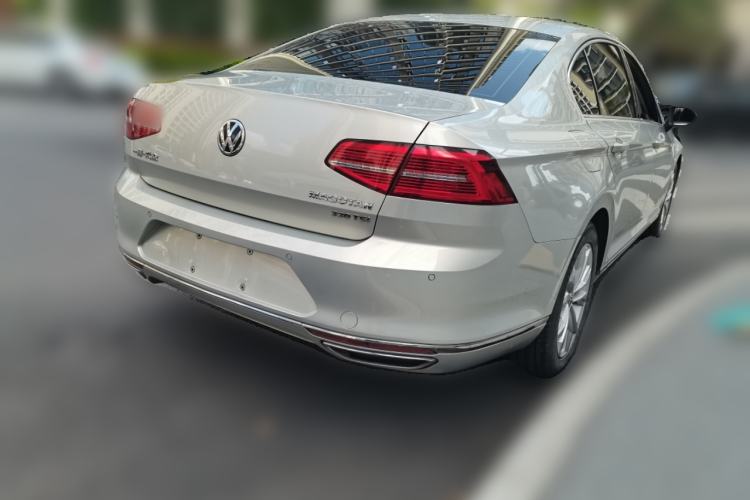 Used Volkswagen Magotan 2017 330TSI DSG Luxury Model