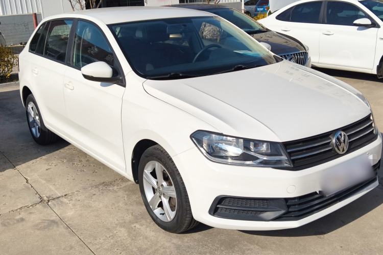 Used Volkswagen Santana 2015 Haval H6 1.6L Automatic Luxury Model Front Right 45 Deg