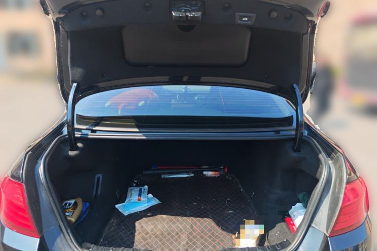 Used BMW 5 Series 2017 525Li Leading Model
