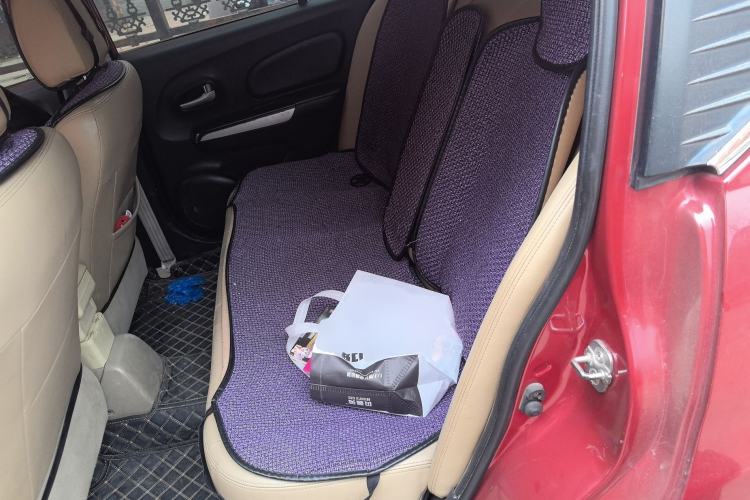 Used Venucia R50 2013 1.6L Automatic Luxury Edition