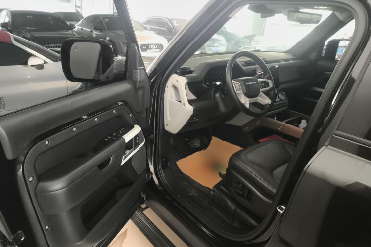 Used Land Rover Defender 2023 Facelift 110 3.0T P400 Dark Edition