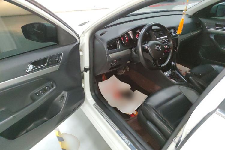 Used Volkswagen Lavida 2017 1.6L Automatic Comfort Edition