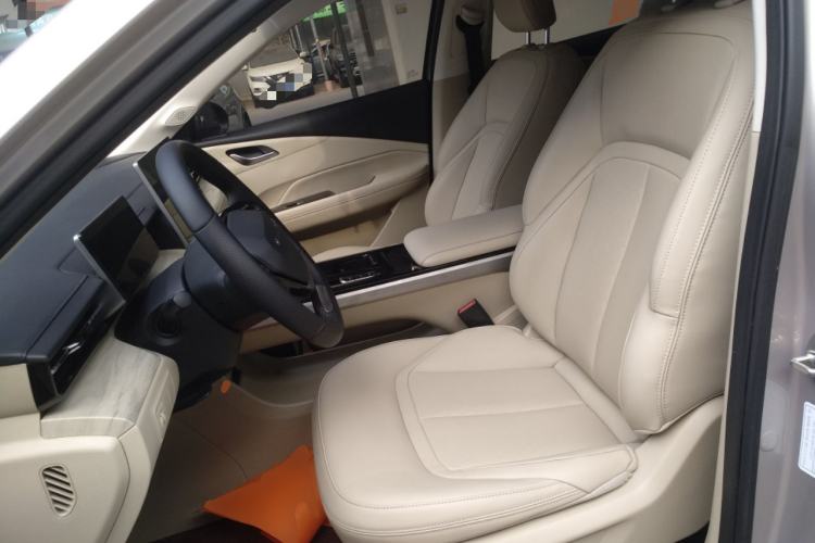 Used Wuling Xingguang 2024 Co-Creation Edition 510 Advanced Model
