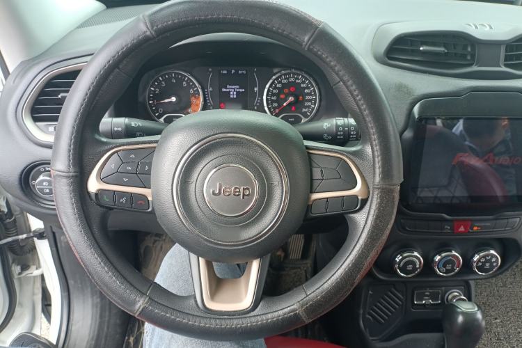 Used Jeep Renegade 2017 180T Automatic High-Energy Version
