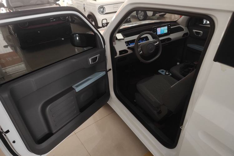Used Geely Galaxy Panda 2024 Panda Mini 200km Endurance Bear Left Front Seat