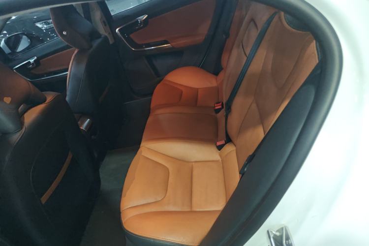 Used Volvo S60 2017 S60L T4 Smart Range Edition
