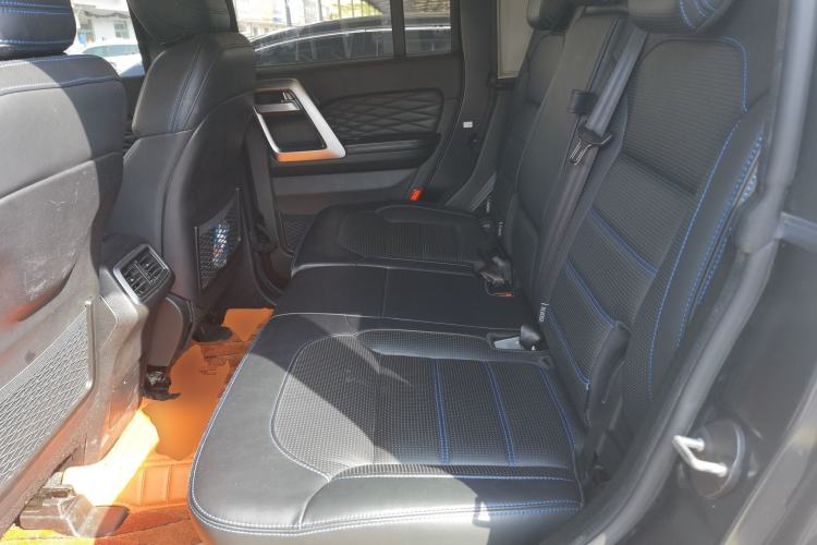 Used BAIC Off-Road BJ40 2021 2.0D Automatic Four-Wheel Drive Blade Hero Edition Adventurer Model (with Front and Rear Electronic Locks)