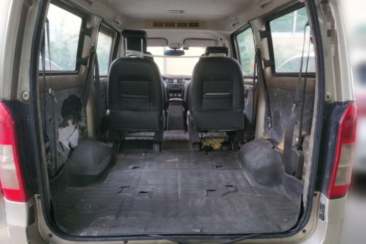 Used Wuling Rongguang V 2016 1.5L Standard Version
