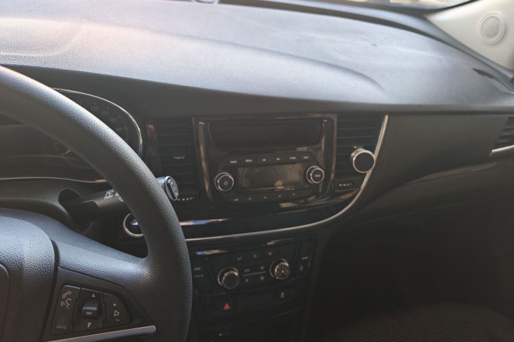 Used Buick Encore 2016 18T Automatic Two-Wheel Drive Urban Fashion Model