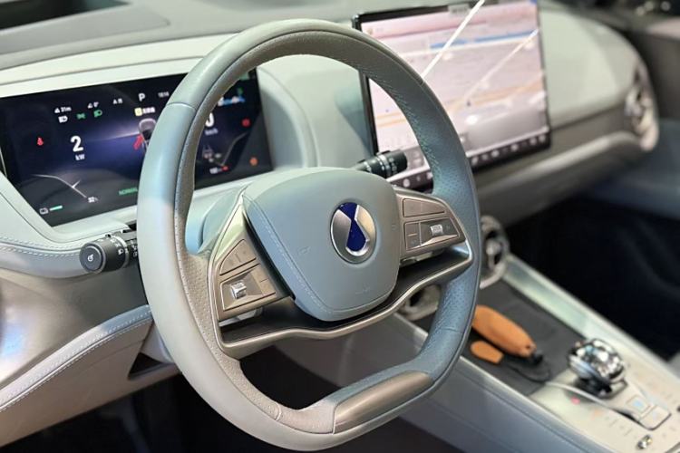 Used Denza N8 2023 Four-Wheel Drive Ultra-Hybrid Flagship Seven-Seater Version