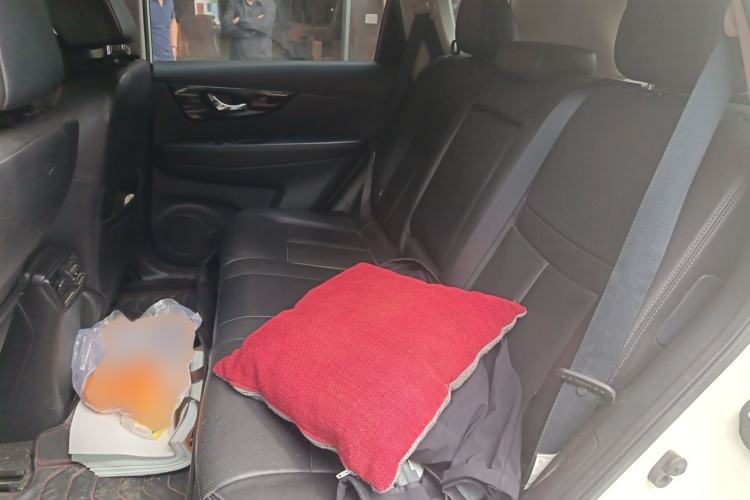 Used Nissan X-Trail 2019 2.0L CVT Smart Connect Comfort Edition 2WD
