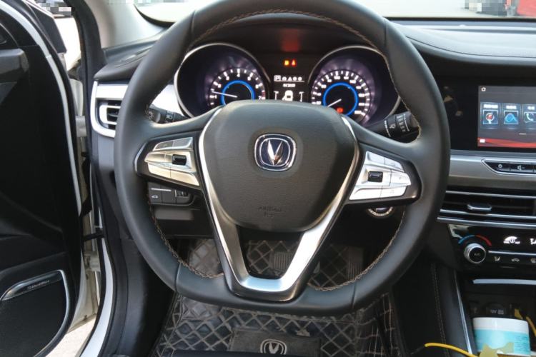 Used CHANGAN Eado 2018 1.6L GDI Automatic Fashion Edition
