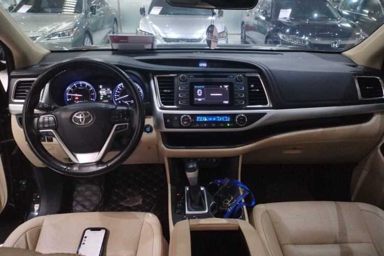 Used Toyota Highlander 2018 2.0T Four-Wheel Drive Luxury Edition 7 Seats China V Emission Standard