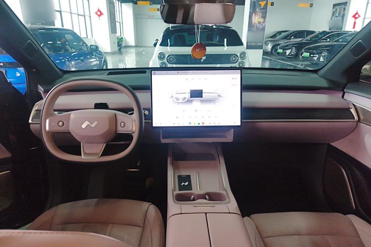 Used ONVO L60 2024 60 kWh Rear-Drive Version
