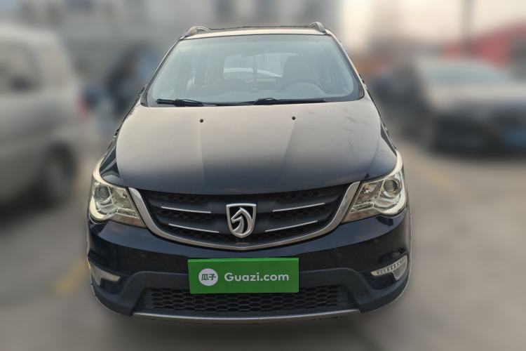 Used Baojun 730 2014 1.5L manual Comfort ESP version 7 seats
