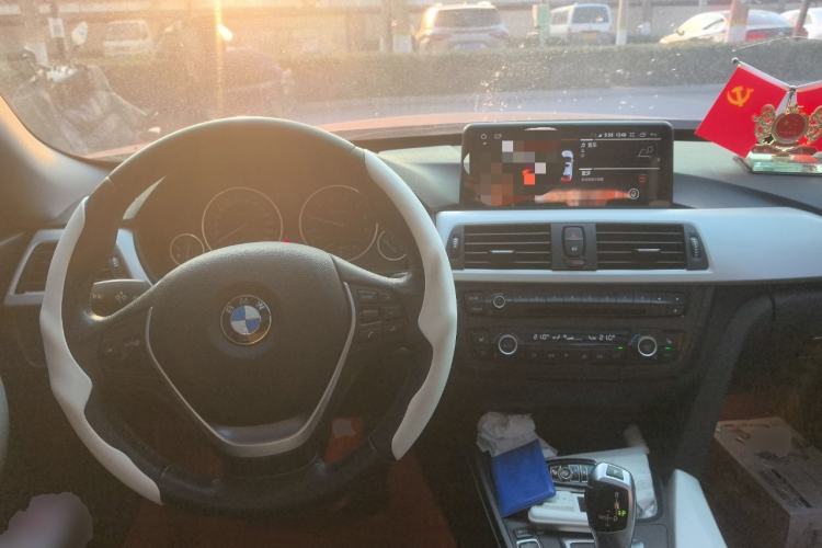 Used BMW 3 Series GT 2016 320i Fashion Model
