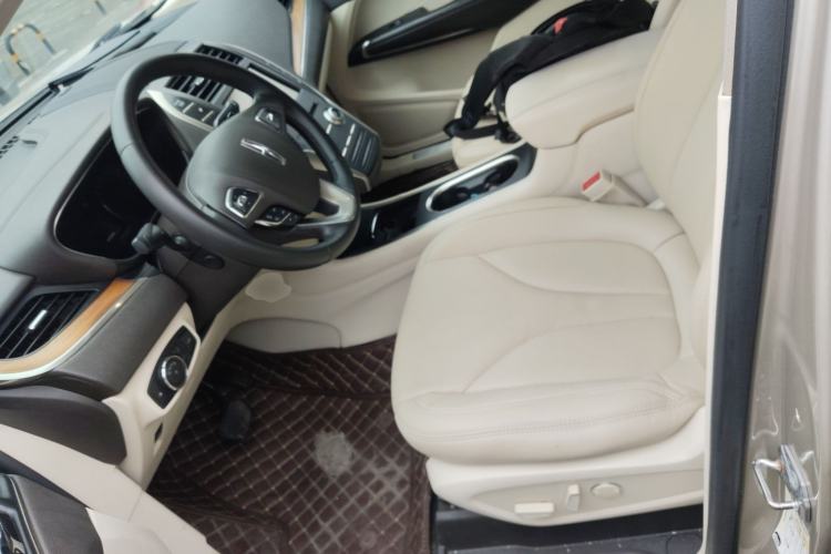 Used Lincoln MKC 2014 2.0T Four-Wheel Drive Luxury Edition Left Front Seat