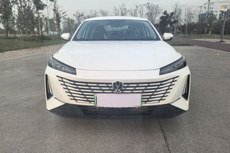 Used CHANGAN Eado PHEV 2025 Smart New Blue Whale 145KM High-Energy Edition
