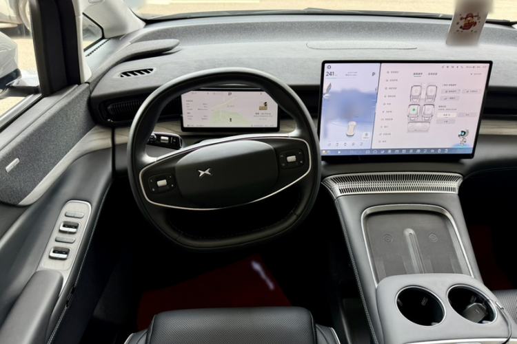 Used XPeng X9 2024 702 Ultra-Long Range Max
