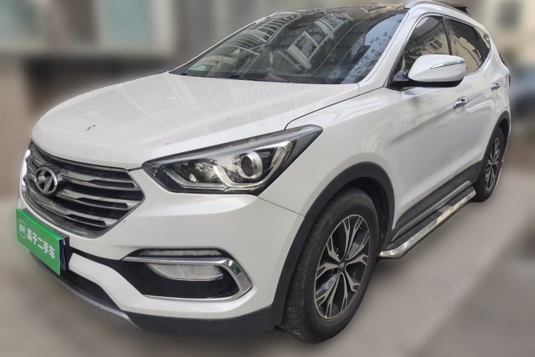 Used Hyundai Santa Fe 2017 2.0T Automatic All-Wheel Drive Smart 7-Seater