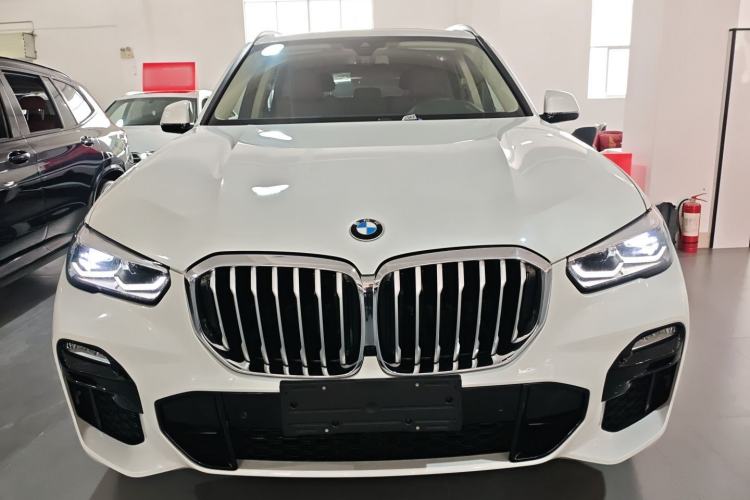 Used BMW X5 2021 xDrive30i M Sport Package Front