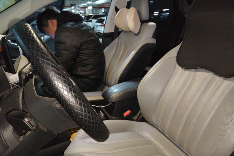 Used Ford Escape 2020 EcoBoost 245 Four-Wheel Drive Luxury Edition
